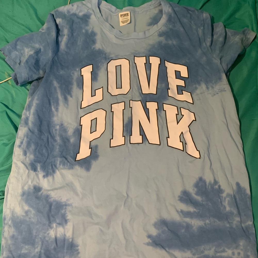Victoria’s Secret Pink T-shirt
